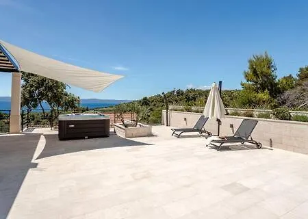 Sea View House With Jacuzzi - Casa Bianca Brac Vakantiehuis *
