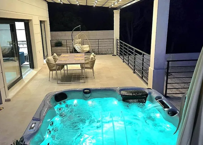 Hébergement de vacances Sea View House With Jacuzzi - Casa Bianca Brac *