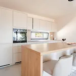Sea View House With Jacuzzi - Casa Bianca Brac בית נופש Selca (Brac)
